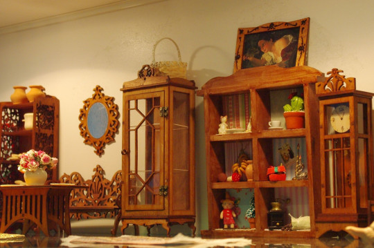 Интерьеры кукольного дома, созданного Алёной Лупповой, могут увидеть вологжане в Юношеском центре ВОУНБ